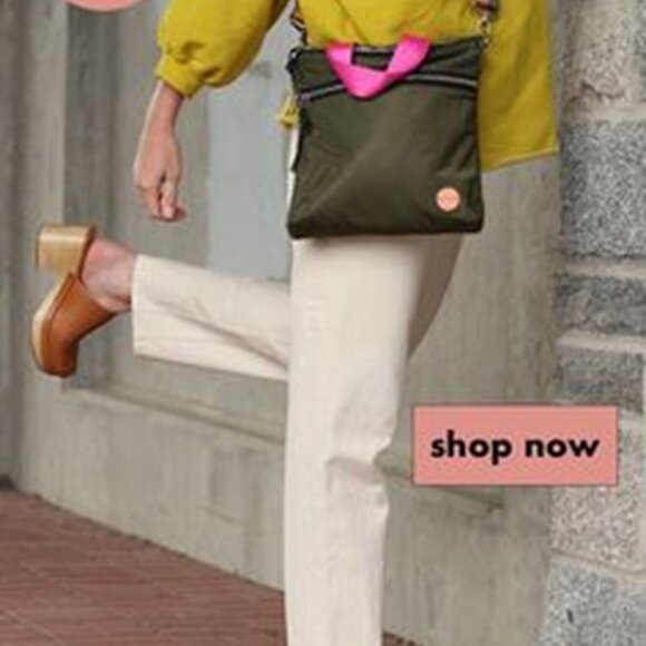 ShortyLOVE Amuse Medium Crossbody Bag - Womens Stylish Nylon Everyday Handbag - Picture 7 of 9